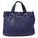 Bolso de cuero azul marino Chanel