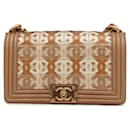 Bolsa de ombro em couro Chanel Boy Coco Mark