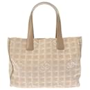 CHANEL Nouveau Sac de Voyage Tote MM Beige Sac à Main en Nylon pour Femme - Chanel