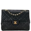 Chanel Matelassé 25 Coco Mark Double Flap Schultertasche mit Kette