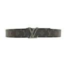 Ceinture réversible LV Initial Santur M9043 de Louis Vuitton