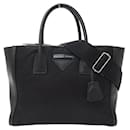 Prada Damen Handtasche aus schwarzem Nylon und Leder