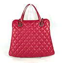 Sac fourre-tout en cuir rose Chanel