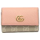 Chaveiro de couro rosa Gucci