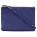 Bolsa de Ombro Celine Trio Grande em Couro de Cordeiro Azul - Céline