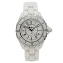 Montre à quartz pour femmes Chanel J12 avec cadran en céramique blanche et date H0968