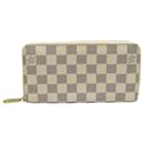 Louis Vuitton Zippy wallet