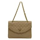 Bolsa de ombro de couro bege Chanel