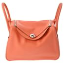 Bolso de hombro Hermes Lindy 30 en mango - Hermès