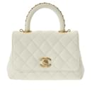 Bolsa de ombro Chanel Matelassé XXS com corrente