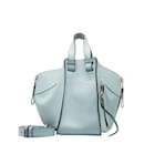 Sac à main Hammock Small Loewe en cuir bleu clair