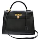 Hermes Kelly 32 Handtasche aus schwarzem Kalbsleder - Hermès