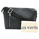 Bolsa de Ombro Louis Vuitton Damier Infini Discovery PM