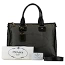 Prada Jacquard Dreiecksplattentasche