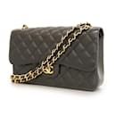 Bolsa de ombro em couro caviar preto Chanel