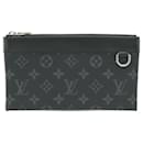 Louis Vuitton M44323 Women's Clutch Bag