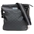 Bolsa de Ombro em Nylon GG Gucci