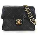 Bolso de hombro de piel de cordero acolchado Chanel