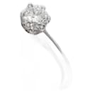 Anillo de diamante Tiffany Solitaire con borde afilado - Tiffany & Co