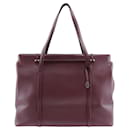 Bolsa tote de couro de vitela vermelho vinho Cartier