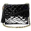 Bolso de hombro Chanel Matelassé W-Flap