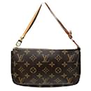 Schultertasche Pochette Accessoires Monogram Louis Vuitton M51980