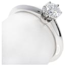 Anel de diamante Tiffany Solitaire com borda afiada - Tiffany & Co