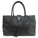 Bolsa executiva Chanel em couro de bezerro preto