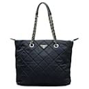 Bolso Tote Prada Triangle Plate Chain