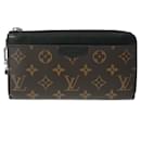 Louis Vuitton Zippy Dragonne