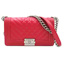 Bolsa transversal Boy Flap em couro de cordeiro matelassado rosa da Chanel, tamanho médio