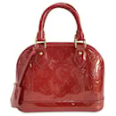 Sac à main Alma BB en vernis monogramme Louis Vuitton rouge