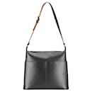 Bolso de hombro Sutter en Monogram Mat negro de Louis Vuitton