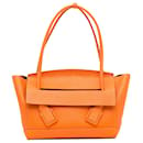 Bolsa de ombro Medium Arco Bottega Veneta laranja