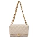 Bolsa de ombro Chanel grande em couro de cordeiro matelassado bege Funky Town