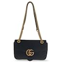 Cruzada pequeña GG Marmont de terciopelo negro de Gucci