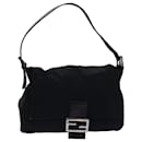 Bolso de hombro FENDI Mamma Baguette de nailon negro Auth bs15662 - Fendi