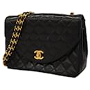 Chanel Matelassé Schultertasche