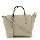 Gucci Swing Tasche aus Leder in Elfenbein