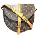 Bolsa de Ombro Louis Vuitton Monogram Shanti GM M51232