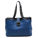 Intrecciato Leder Schultertasche von Bottega Veneta