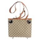 Bolsa de Ombro Gucci GG Canvas