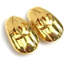 Pendientes de clip de metal dorado Chanel Coco Mark