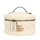 Borsa Vanity in pelle bianca GG Marmont di Gucci