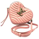 Borsa a spalla Pochette New Wave Heart di Louis Vuitton