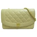 Chanel Matelassé Diana Schultertasche mit Kette