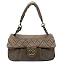 Kurze Schultertasche Matelassé von Chanel