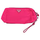 Pochette en nylon rose Prada 1NE693