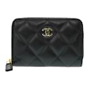 Monedero de piel de cordero negro Chanel