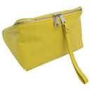 Pochette en cuir jaune Bottega Veneta